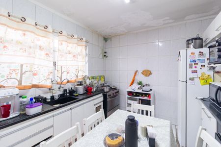 Casa para alugar com 120m², 3 quartos e 2 vagas Casa para alugar com 120m², 3 quartos e 2 vagasCozinha