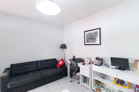 Casa para alugar com 120m², 3 quartos e 2 vagas Casa para alugar com 120m², 3 quartos e 2 vagasSala