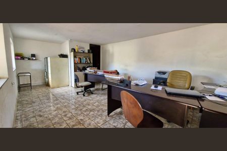 Casa de condomínio para alugar com 1340m², 7 quartos e 7 vagasEscritório