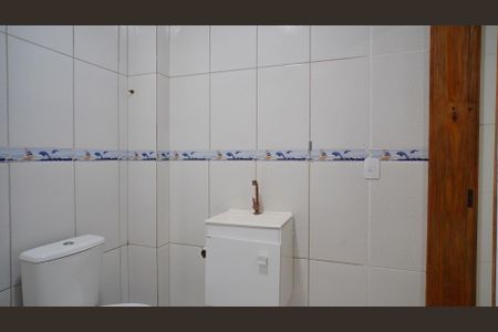 Casa para alugar com 42m², 1 quarto e sem vagaBanheiro