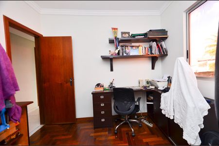 Apartamento à venda com 87m², 3 quartos e 2 vagasQuarto 1