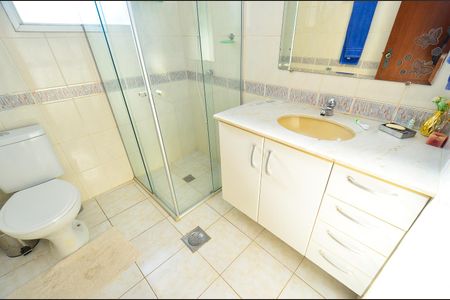 Apartamento à venda com 87m², 3 quartos e 2 vagasBanheiro social