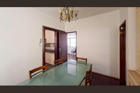 Apartamento à venda com 98m², 3 quartos e 1 vaga Apartamento à venda com 98m², 3 quartos e 1 vagaSala de Jantar