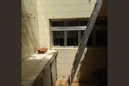 Casa à venda com 140m², 3 quartos e 1 vaga