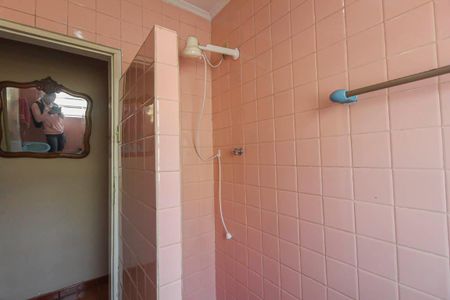 Casa à venda com 139m², 2 quartos e 2 vagas Casa à venda com 139m², 2 quartos e 2 vagasBanheiro