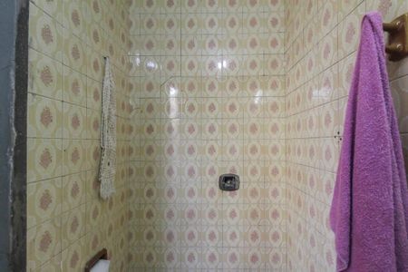 Casa à venda com 139m², 2 quartos e 2 vagas Casa à venda com 139m², 2 quartos e 2 vagasBanheiro de Serviço