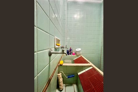 Casa à venda com 320m², 4 quartos e 3 vagas Casa à venda com 320m², 4 quartos e 3 vagasÁrea de Serviço