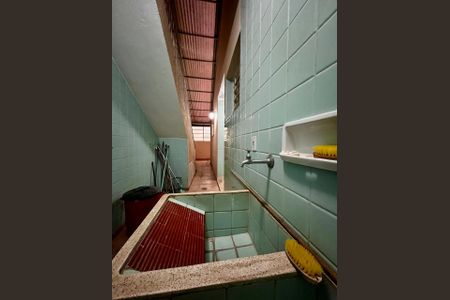 Casa à venda com 320m², 4 quartos e 3 vagas Casa à venda com 320m², 4 quartos e 3 vagasÁrea de Serviço