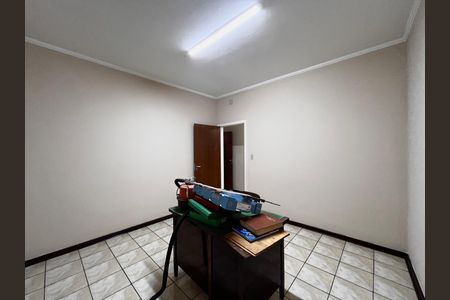 Casa à venda com 320m², 4 quartos e 3 vagas Casa à venda com 320m², 4 quartos e 3 vagasSala 2