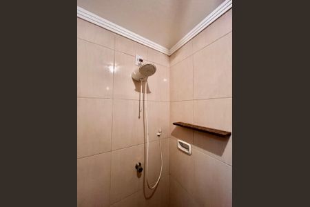 Casa à venda com 320m², 4 quartos e 3 vagas Casa à venda com 320m², 4 quartos e 3 vagas Edícula Banheiro