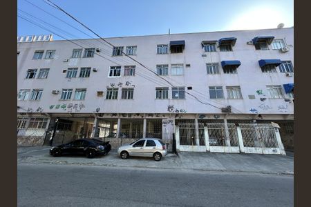 Apartamento para alugar com 70m², 2 quartos e 1 vagaFachada