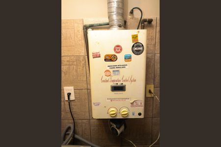 Casa de condomínio à venda com 238m², 3 quartos e 2 vagasAquecedor