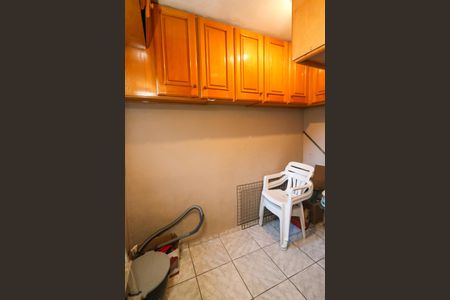 Casa de condomínio à venda com 238m², 3 quartos e 2 vagasQuarto de Serviço