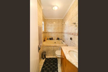 Casa de condomínio à venda com 238m², 3 quartos e 2 vagasBanheiro da Suíte