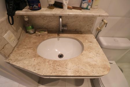 Apartamento para alugar com 170m², 3 quartos e 1 vaga Apartamento para alugar com 170m², 3 quartos e 1 vagaBanheiro Social