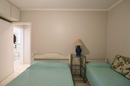 Apartamento para alugar com 170m², 3 quartos e 1 vaga Apartamento para alugar com 170m², 3 quartos e 1 vagaQuarto