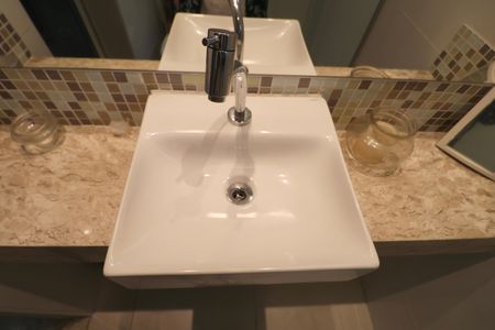 Apartamento para alugar com 170m², 3 quartos e 1 vaga Apartamento para alugar com 170m², 3 quartos e 1 vagaBanheiro da Suíte 1