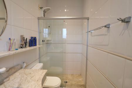 Apartamento para alugar com 170m², 3 quartos e 1 vaga Apartamento para alugar com 170m², 3 quartos e 1 vagaBanheiro da Suíte 2