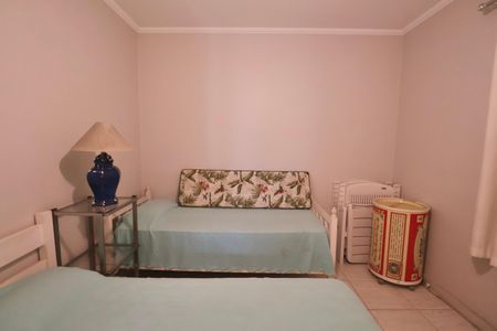 Apartamento para alugar com 170m², 3 quartos e 1 vaga Apartamento para alugar com 170m², 3 quartos e 1 vagaQuarto