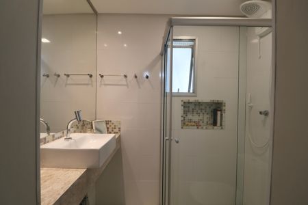Apartamento para alugar com 170m², 3 quartos e 1 vaga Apartamento para alugar com 170m², 3 quartos e 1 vagaBanheiro da Suíte 1