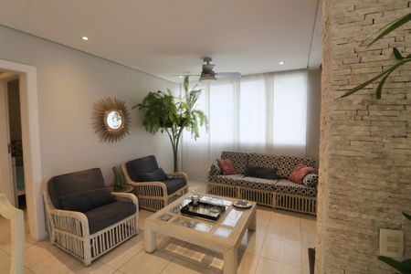 Apartamento para alugar com 170m², 3 quartos e 1 vaga Apartamento para alugar com 170m², 3 quartos e 1 vagaSala