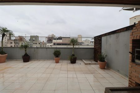 Apartamento para alugar com 170m², 3 quartos e 1 vaga Apartamento para alugar com 170m², 3 quartos e 1 vagaVaranda