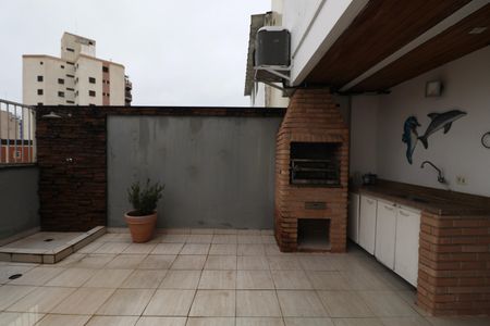 Apartamento para alugar com 170m², 3 quartos e 1 vaga Apartamento para alugar com 170m², 3 quartos e 1 vagaVaranda