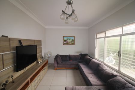 Casa à venda com 500m², 3 quartos e 3 vagasCasa 1 - Sala