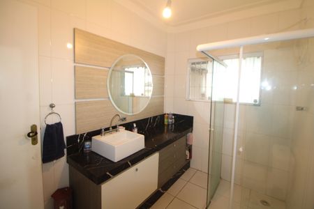 Casa à venda com 500m², 3 quartos e 3 vagasCasa 1 - Banheiro