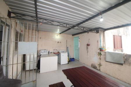 Casa à venda com 500m², 3 quartos e 3 vagasCasa 1 - Área de Serviço