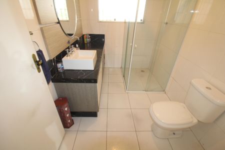 Casa à venda com 500m², 3 quartos e 3 vagasCasa 1 - Banheiro