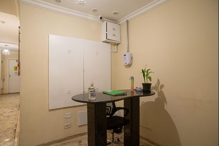 Apartamento à venda com 38m², 1 quarto e sem vagaÁrea comum - Portaria