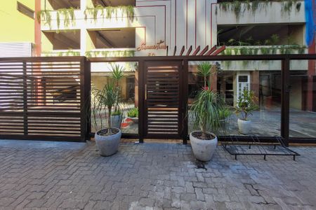 Apartamento à venda com 80m², 2 quartos e 1 vagaFachada