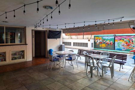 Apartamento à venda com 80m², 2 quartos e 1 vagaÁrea comum