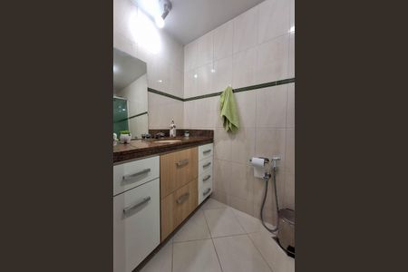 Apartamento à venda com 80m², 2 quartos e 1 vagaBanheiro Social