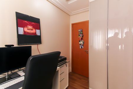 Apartamento à venda com 130m², 3 quartos e 3 vagasQuarto 