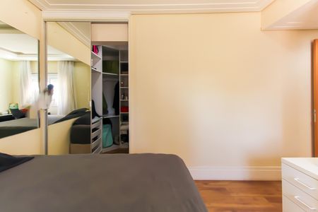 Apartamento à venda com 130m², 3 quartos e 3 vagasSuíte 2