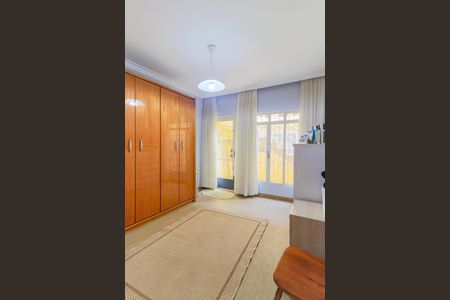 Casa à venda com 320m², 4 quartos e 3 vagasQuarto 2