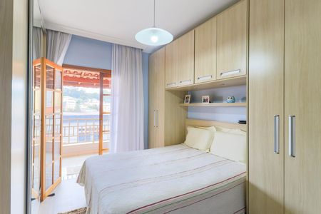 Casa à venda com 320m², 4 quartos e 3 vagasSuíte 1