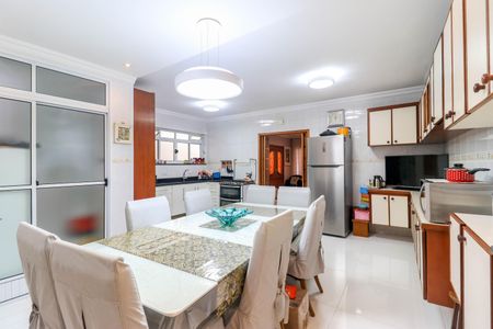 Casa à venda com 320m², 4 quartos e 3 vagasCozinha