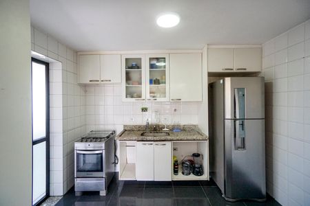 Apartamento à venda com 93m², 3 quartos e 2 vagasCozinha