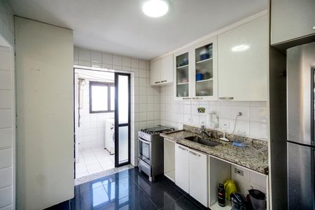 Apartamento à venda com 93m², 3 quartos e 2 vagasCozinha