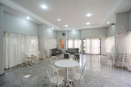 Apartamento à venda com 93m², 3 quartos e 2 vagasÁrea comum - Salão de festas