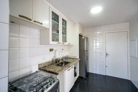Apartamento à venda com 93m², 3 quartos e 2 vagasCozinha
