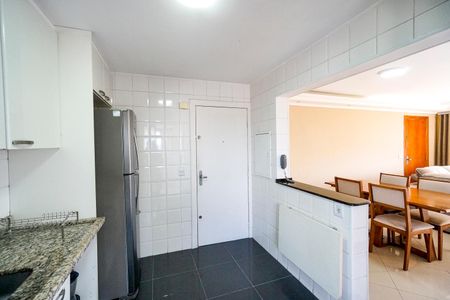 Apartamento à venda com 93m², 3 quartos e 2 vagasCozinha