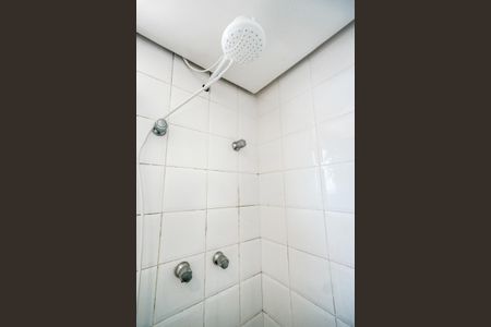 Apartamento à venda com 93m², 3 quartos e 2 vagasChuveiro