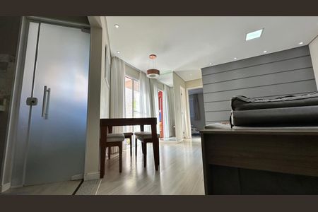 Apartamento à venda com 60m², 2 quartos e 1 vaga Apartamento à venda com 60m², 2 quartos e 1 vagaDetalhe Sala