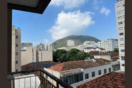 Apartamento à venda com 61m², 1 quarto e 1 vaga