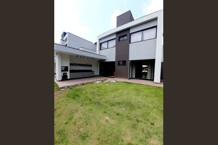 Casa de condomínio para alugar com 208m², 3 quartos e 2 vagas