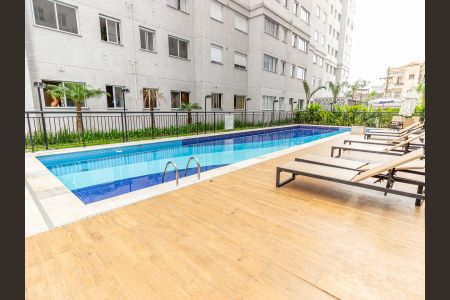 Apartamento à venda com 38m², 2 quartos e sem vagaÁrea comum - Piscina